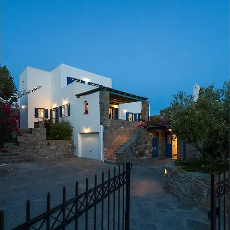 Pure White Seven-bedroom - 16 Guests - Private Pool - Aspro Chorio Drios
