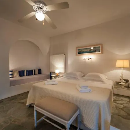 Villa Pure White Seven-bedroom - 16 Guests - Private Pool - Aspro Chorio Drios
