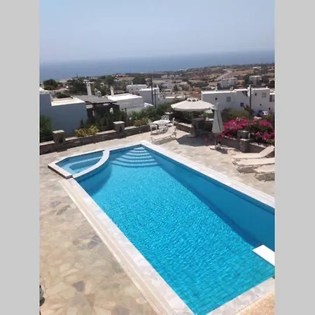 Villa Pure White Seven-bedroom - 16 Guests - Private Pool - Aspro Chorio *