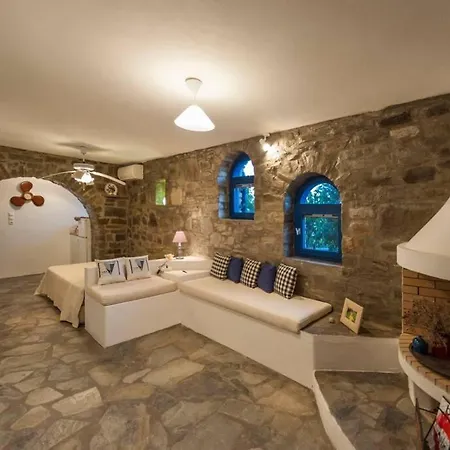 Villa Pure White Seven-bedroom - 16 Guests - Private Pool - Aspro Chorio Drios