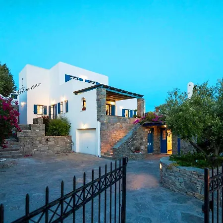 Pure White Seven-bedroom - 16 Guests - Private Pool - Aspro Chorio Drios