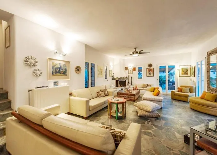 别墅 Pure White Seven-bedroom - 4,736 Sq Ft Or 440sqm - Sleeps Up To 16